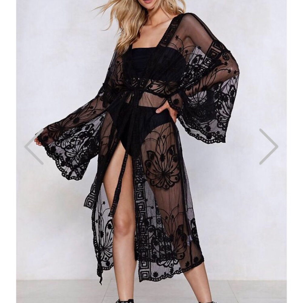 Nasty gal black lace kimono